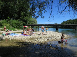 Sound gegen die unerträgliche Stille der Aare: Beachlife in Flumenthal.