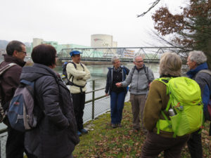 Im Angesicht der Antiquitäten begann Werner Atomgarn zu spinnen.